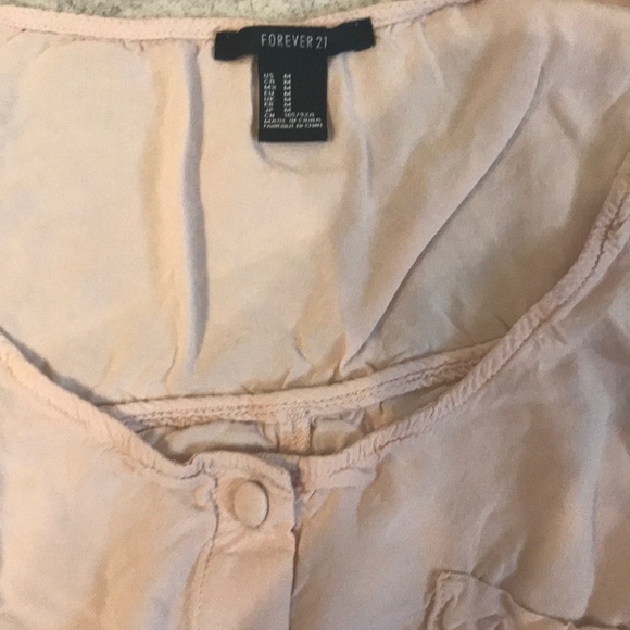 😎🥰3 for 20! Pink crop top - Picture 3 of 3